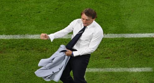 "سنفكر بهدوء".. مانشيني يتحدث عن مستقبله مع منتخب إيطاليا